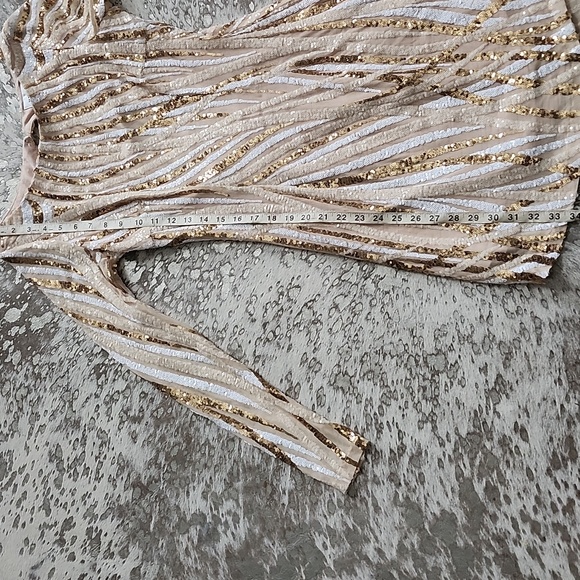 Hello Molly Golden Tunes Mini Dress Gold Sequin Sz8 - Picture 6 of 7